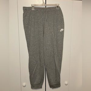 women’s nike joggers